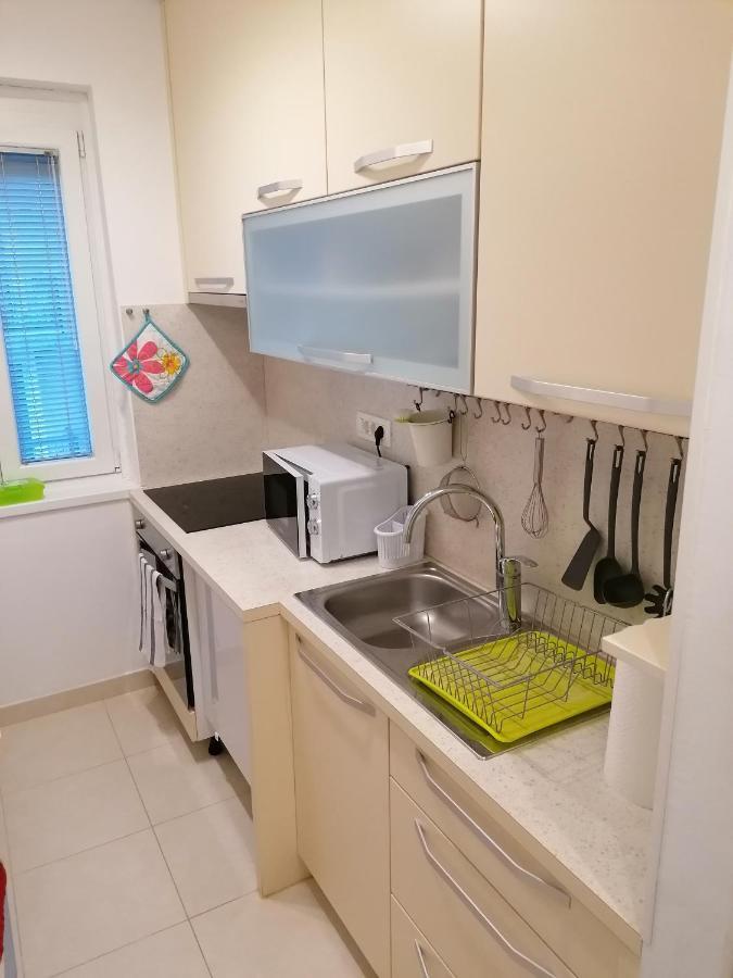 Apartma Ladinka Izola Luaran gambar